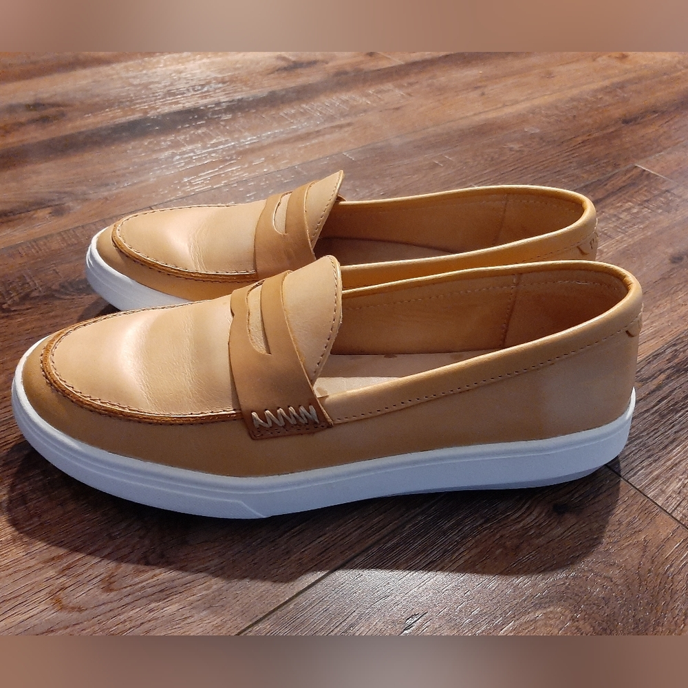 Portland Leather Boardwalk Penny Loafer size 8